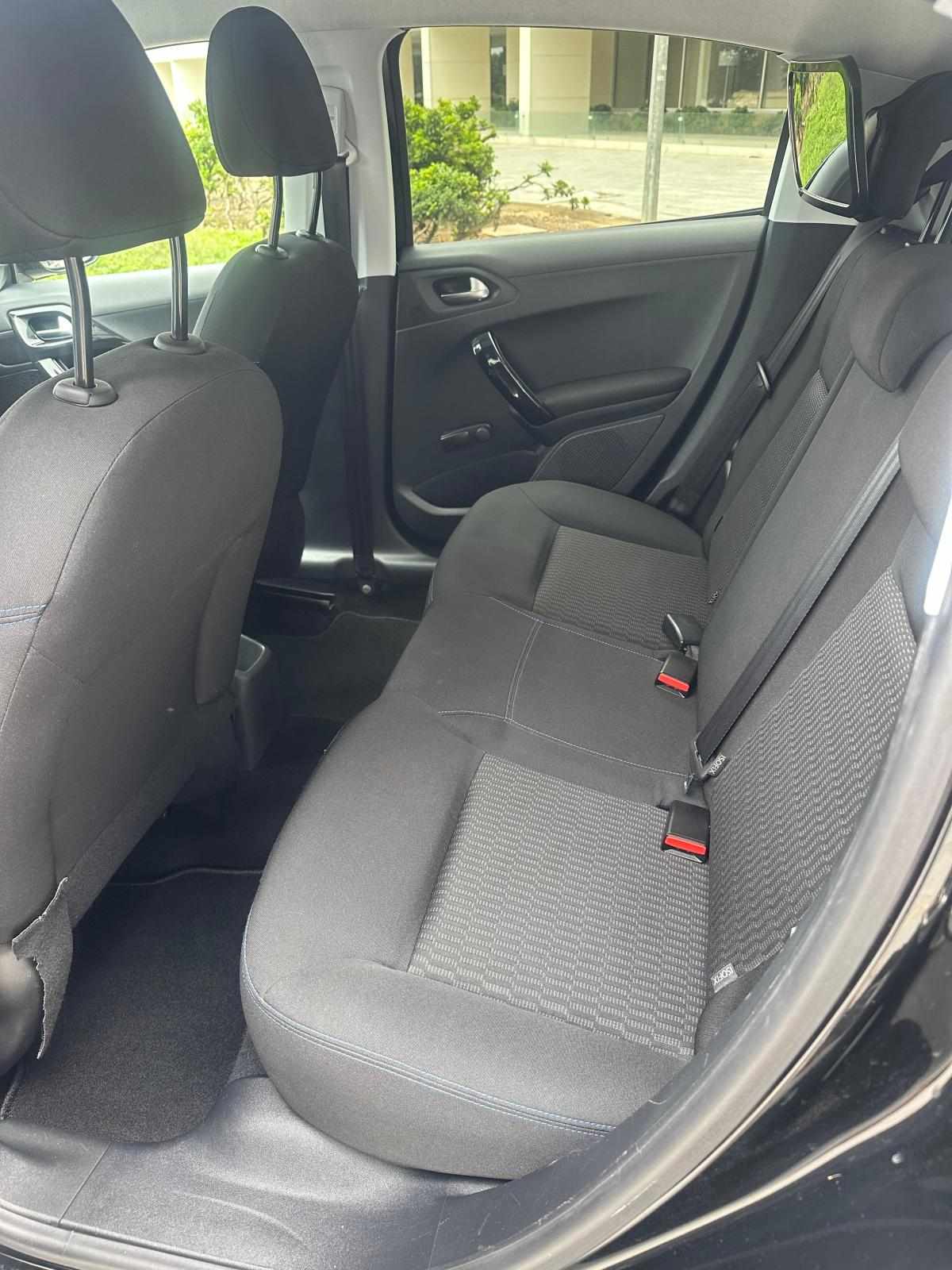 peugeot-208-1-2-vti-2017-gasolina-1199cc