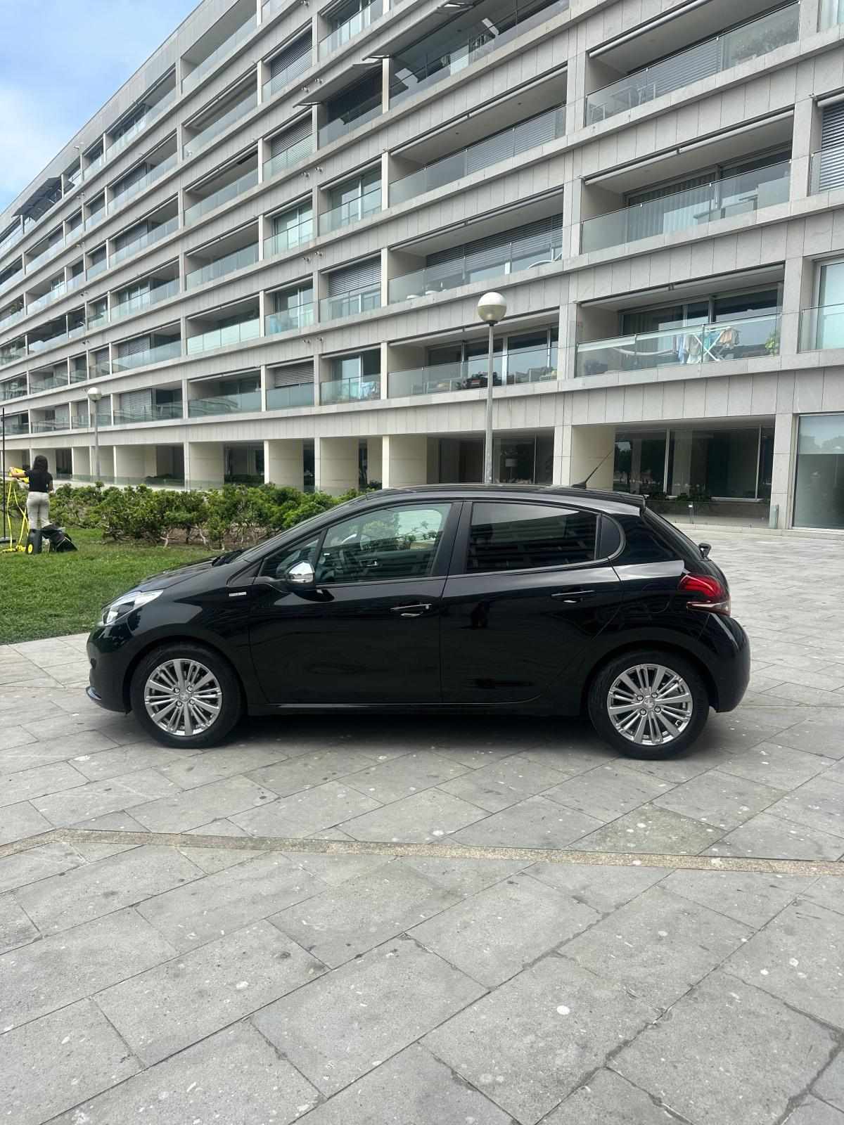 peugeot-208-1-2-vti-2017-gasolina-1199cc
