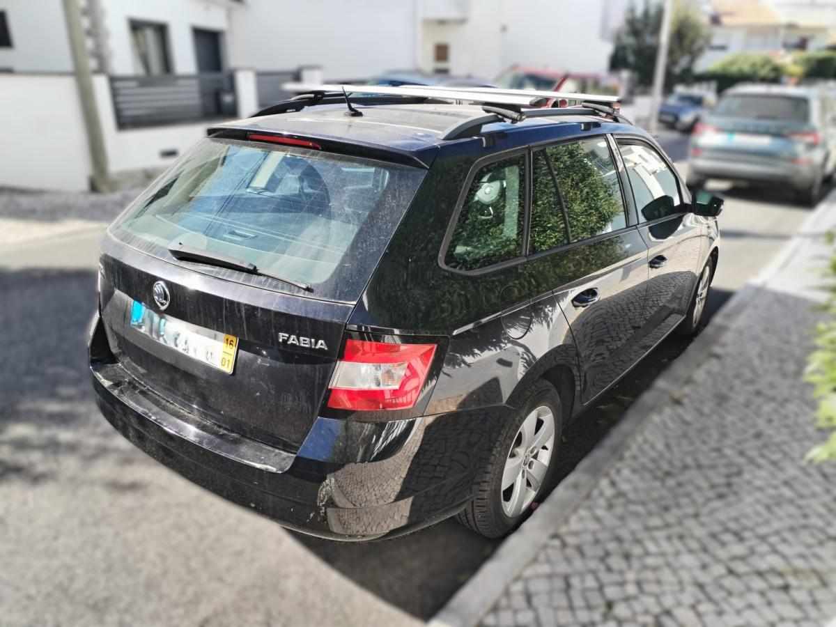 skoda-fabia-1-0-mpi-2016-gasolina-999cc