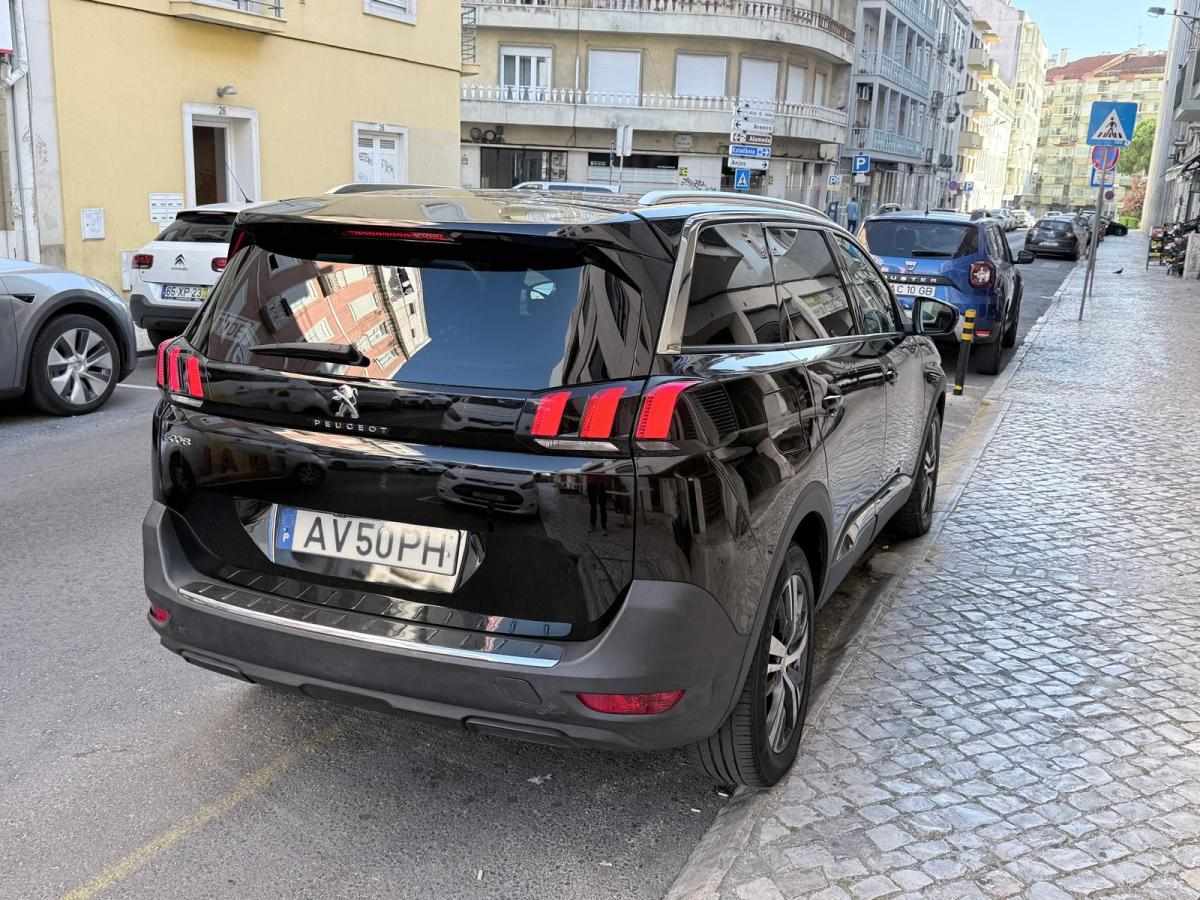 peugeot-5008-1-5-bluehdi-2022-diesel-1499cc