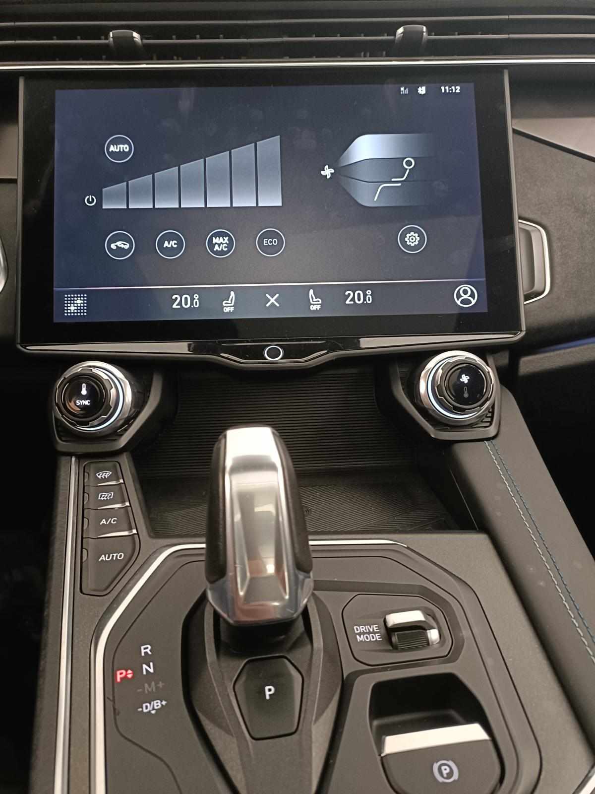 lynk-&-co-01-1-5-td-hev-7dct-2022-hibrido-a-gasolina-1477cc