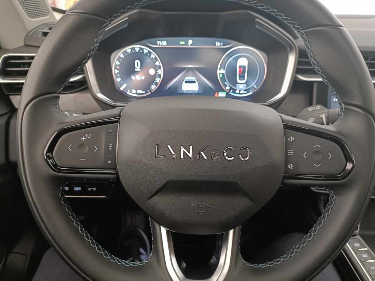 lynk-&-co-01-1-5-td-hev-7dct-2022-hibrido-a-gasolina-1477cc