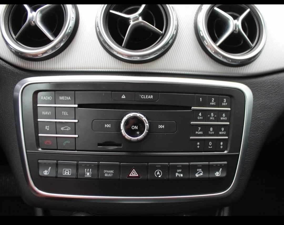 mercedes-benz-gla-220-d-2-1-4matic-2016-diesel-2143cc
