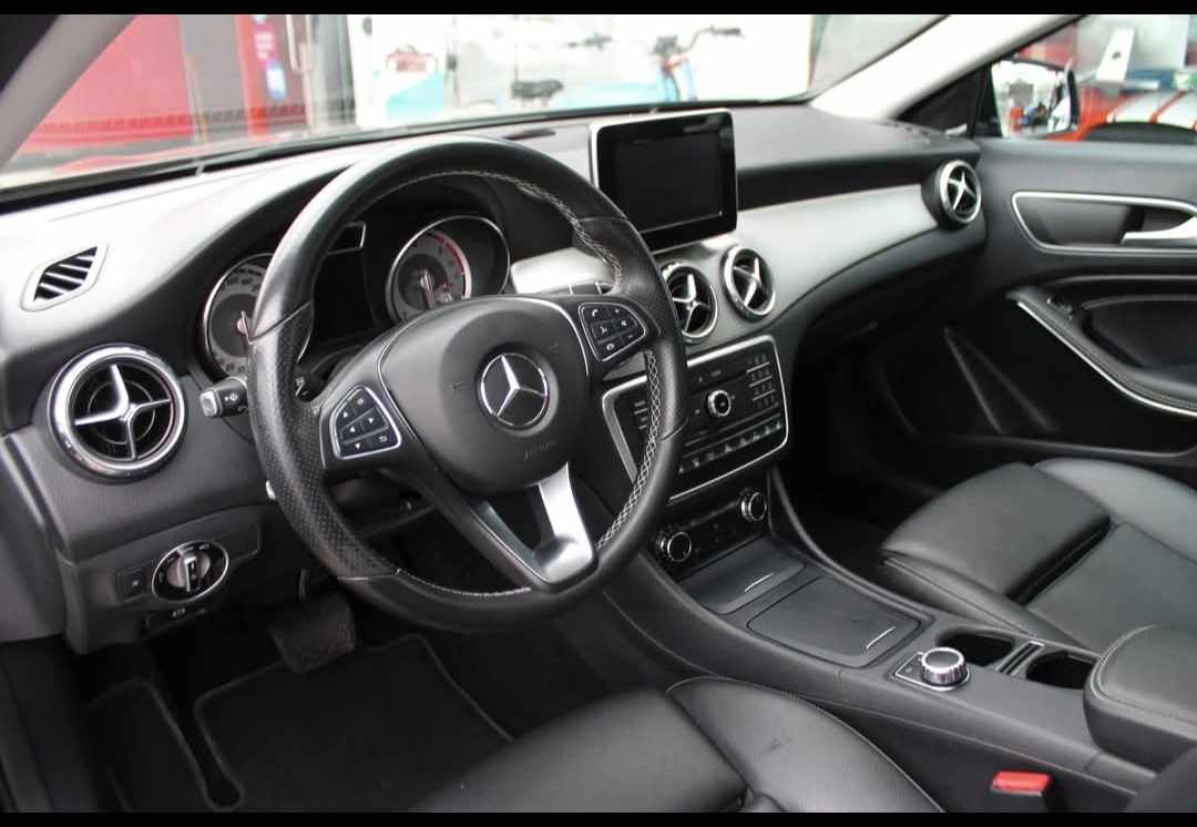 mercedes-benz-gla-220-d-2-1-4matic-2016-diesel-2143cc