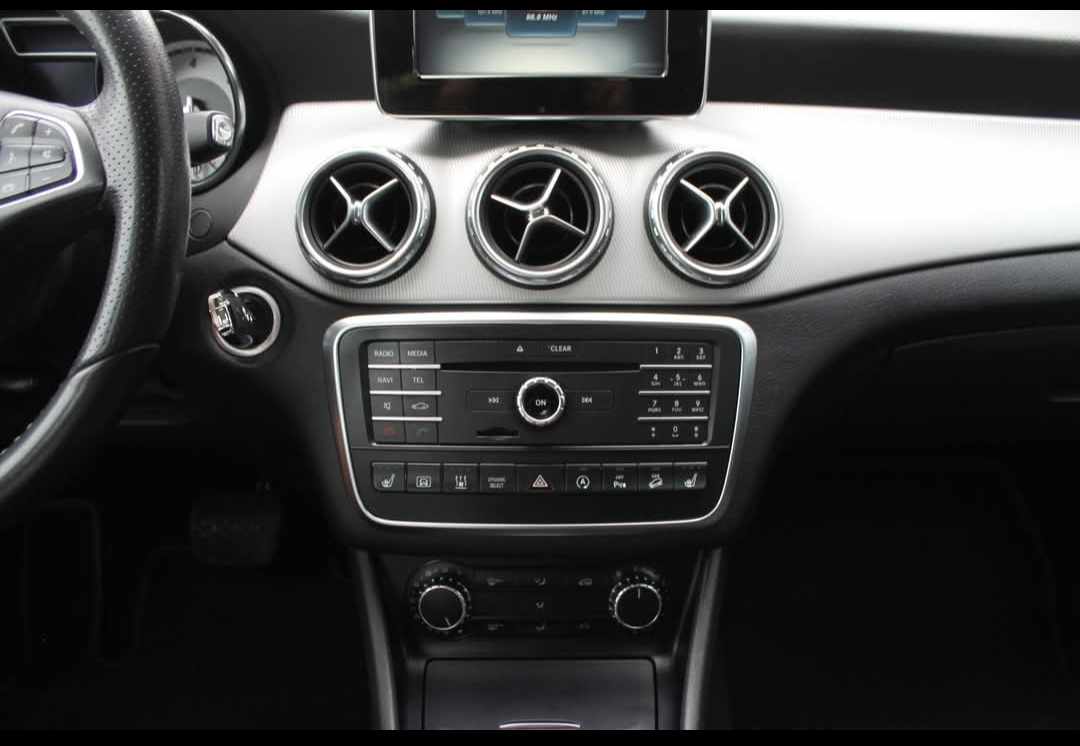 mercedes-benz-gla-220-d-2-1-4matic-2016-diesel-2143cc