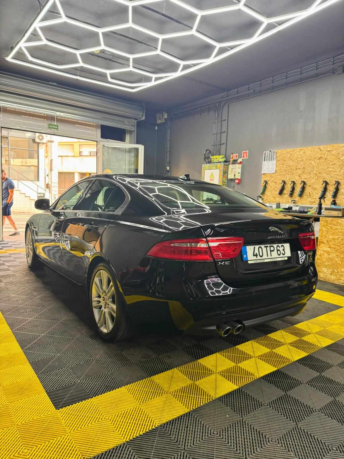 jaguar-xe-20d-2015-diesel-1999cc