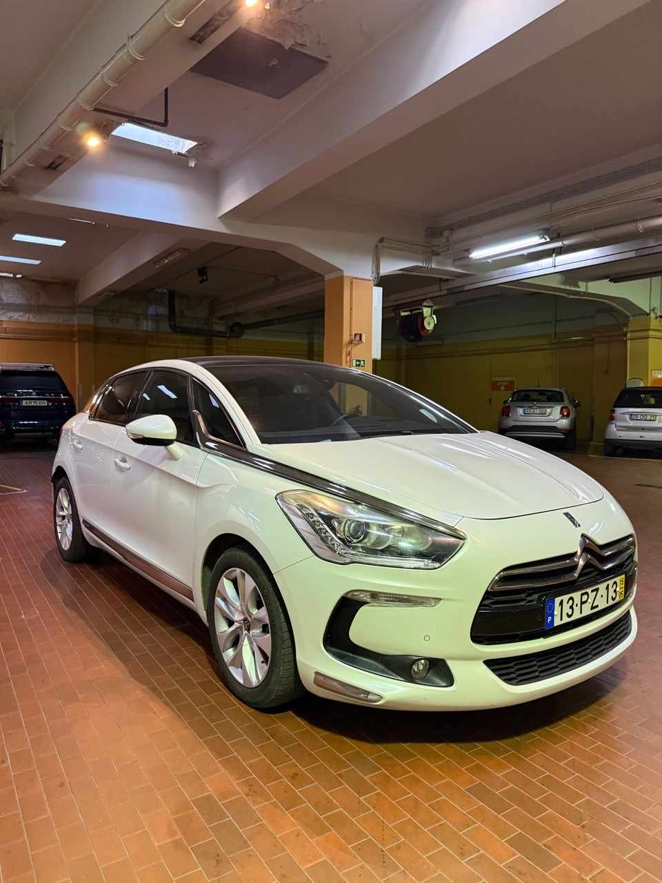 citroen-ds5-1-6-bluehdi-2015-diesel-1560cc