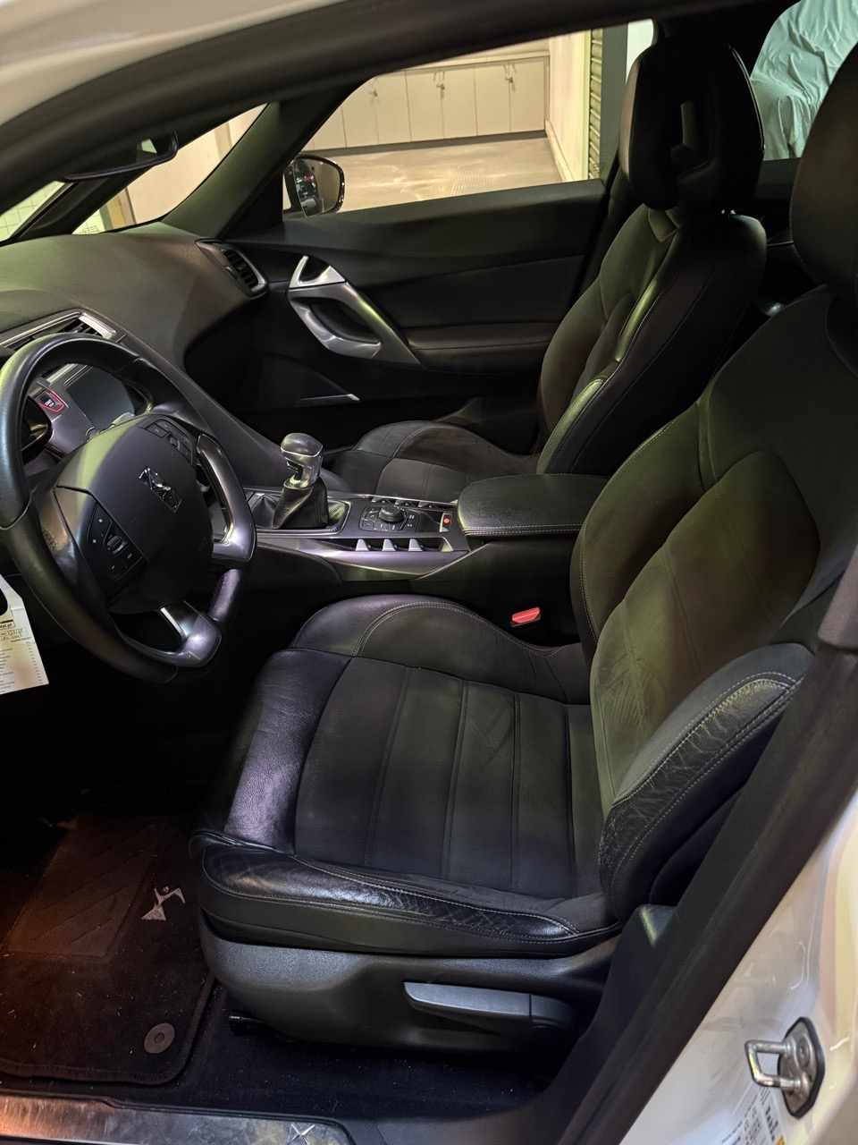citroen-ds5-1-6-bluehdi-2015-diesel-1560cc