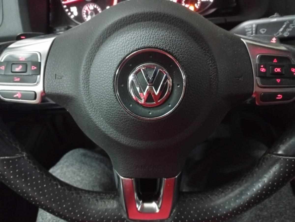 volkswagen-scirocco-2-0-tdi-2013-diesel-1968cc