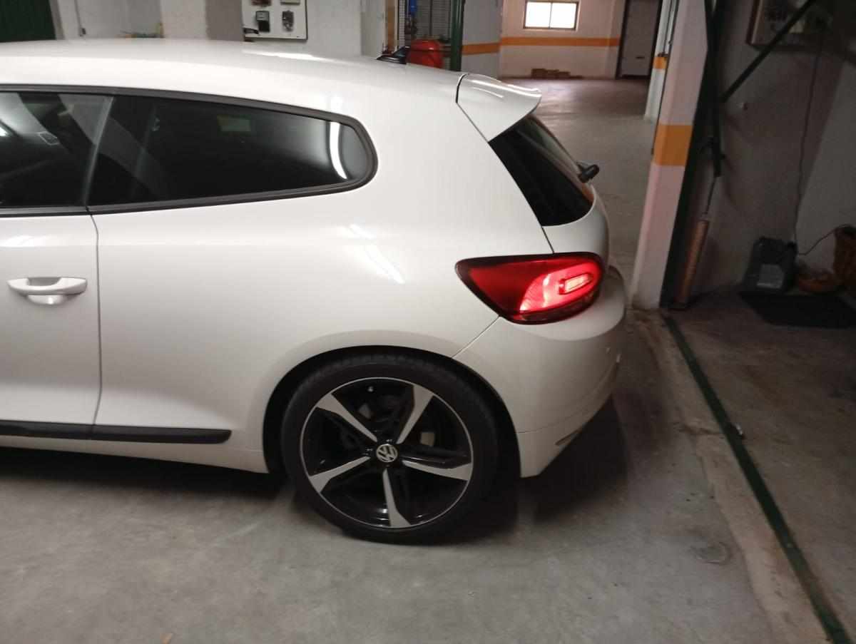volkswagen-scirocco-2-0-tdi-2013-diesel-1968cc