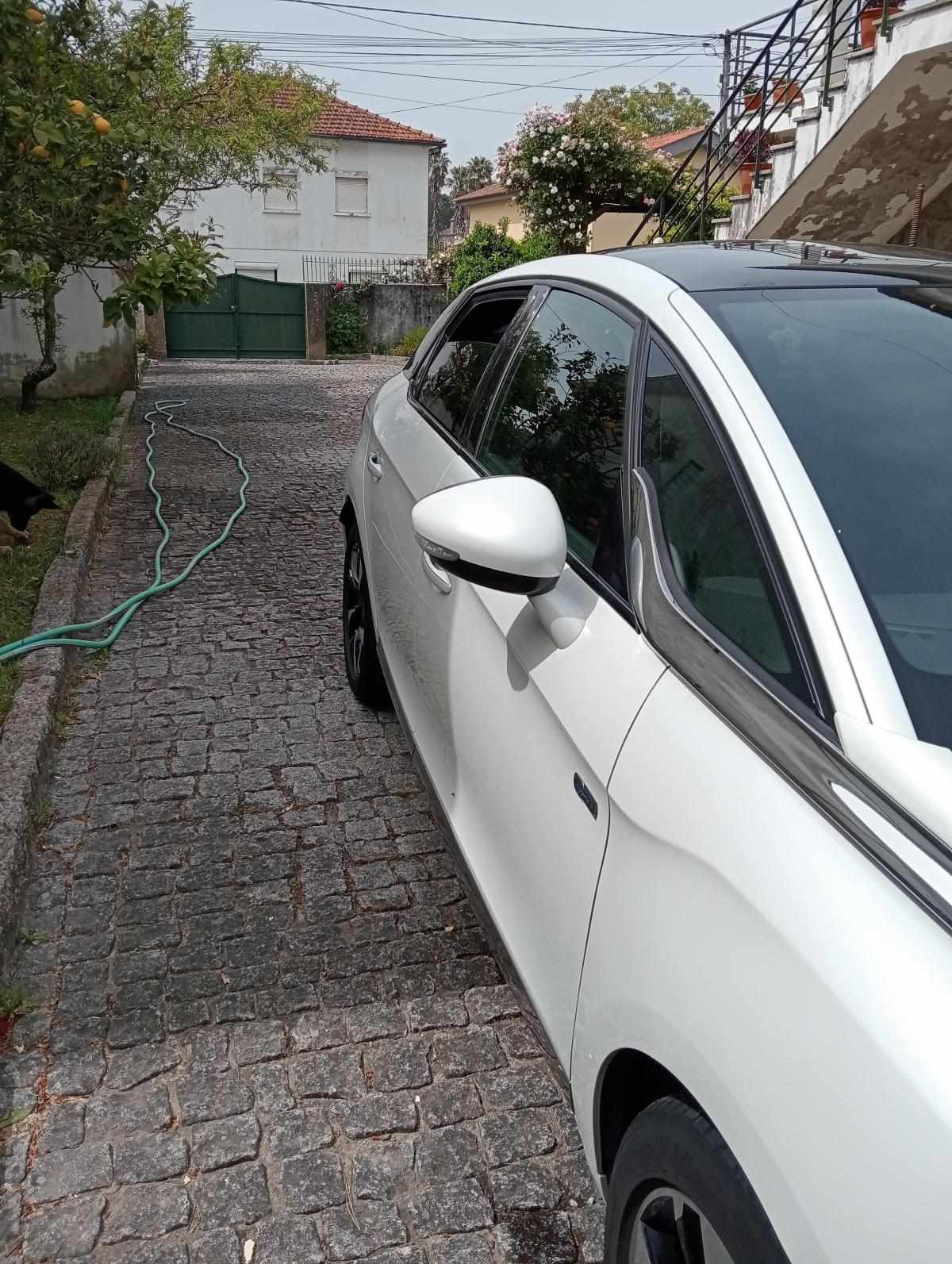 citroen-ds5-2-0-hybrid4-airdream-awd-2013-diesel-1997cc