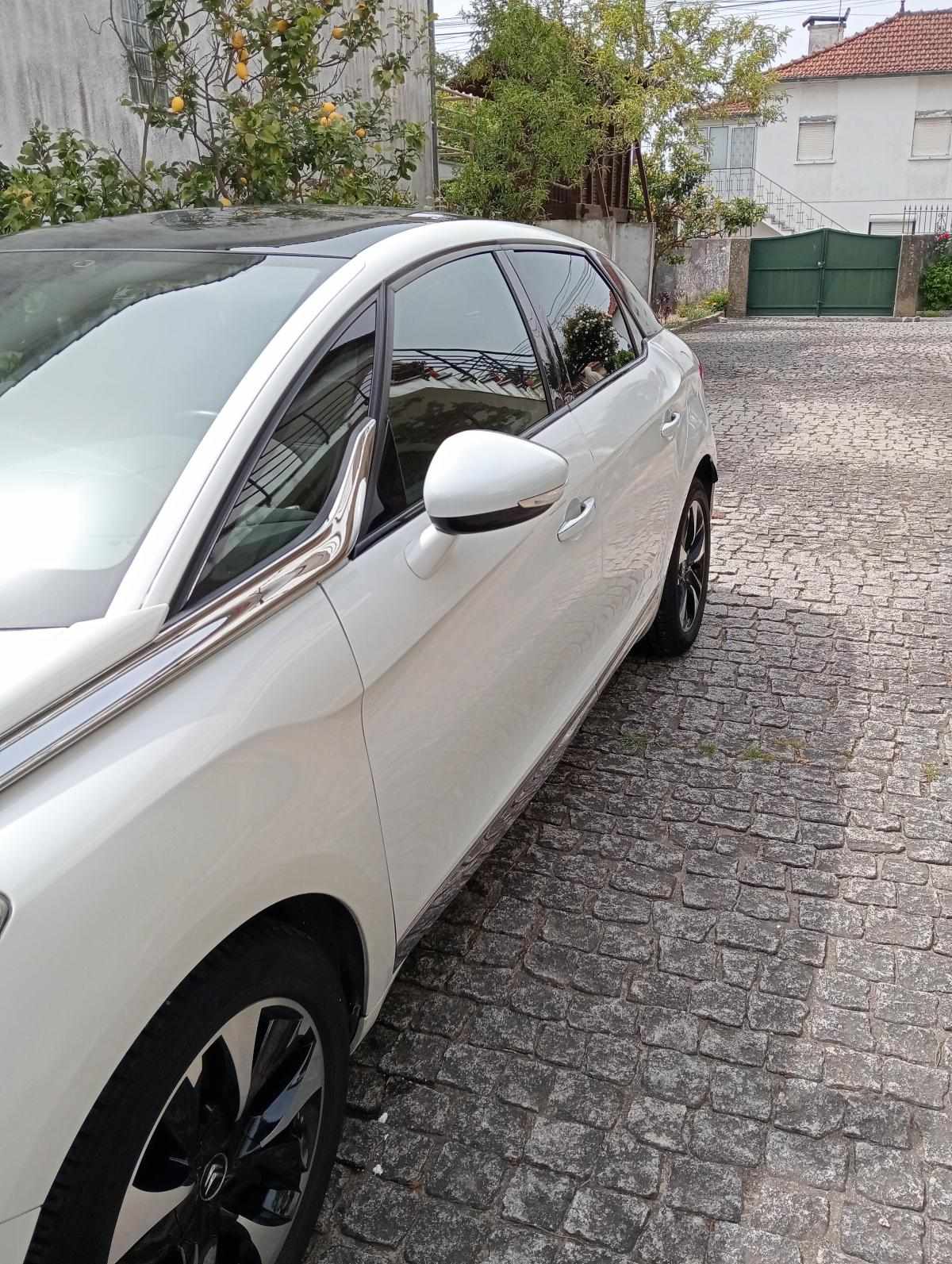 citroen-ds5-2-0-hybrid4-airdream-awd-2013-diesel-1997cc