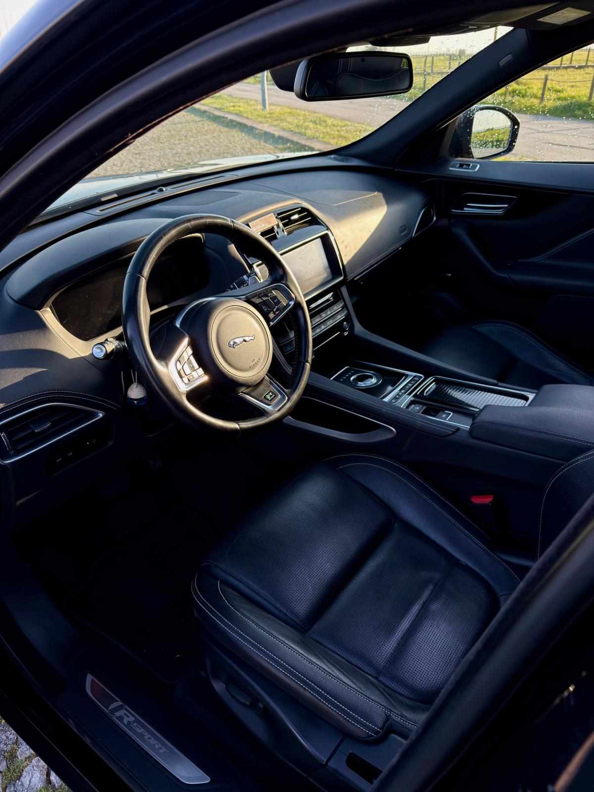 jaguar-f-pace-20d-awd-2018-diesel-1999cc