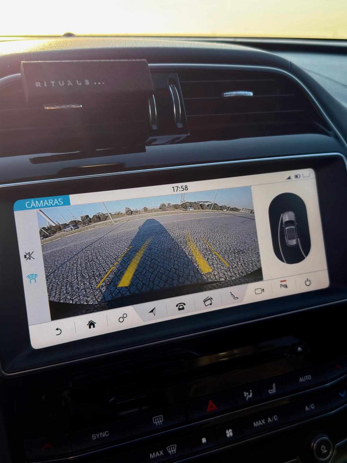jaguar-f-pace-20d-awd-2018-diesel-1999cc