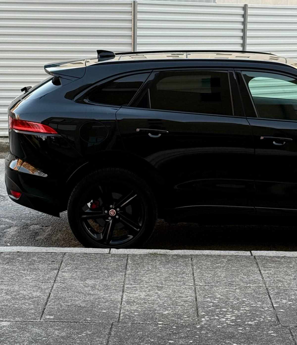 jaguar-f-pace-20d-awd-2018-diesel-1999cc