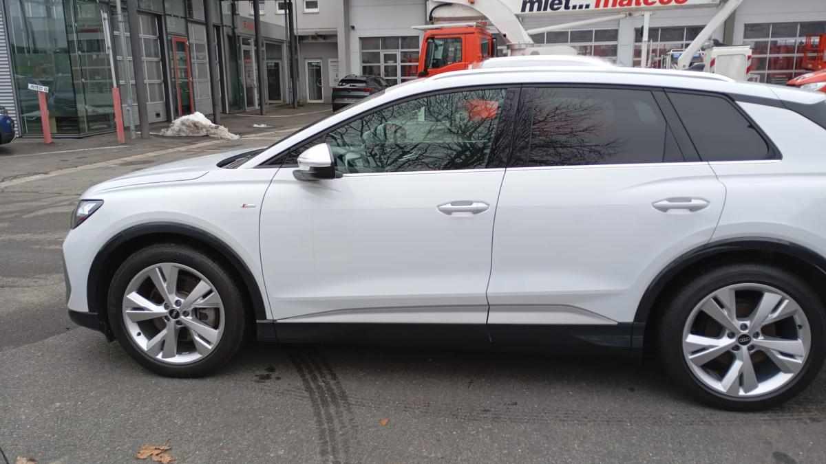 audi-q4-1-geracao-2022-eletrico