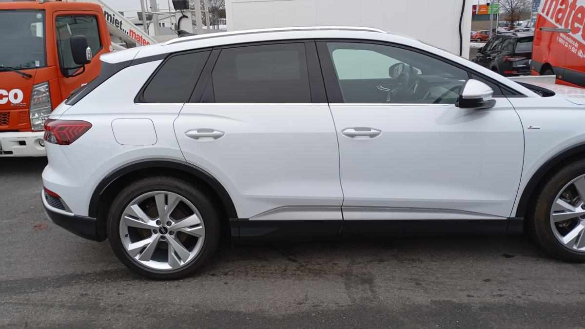 audi-q4-1-geracao-2022-eletrico