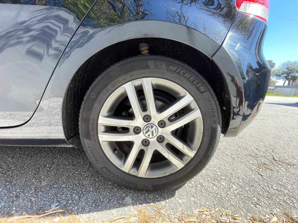 volkswagen-golf-2-0-tdi-2009-diesel-1968cc