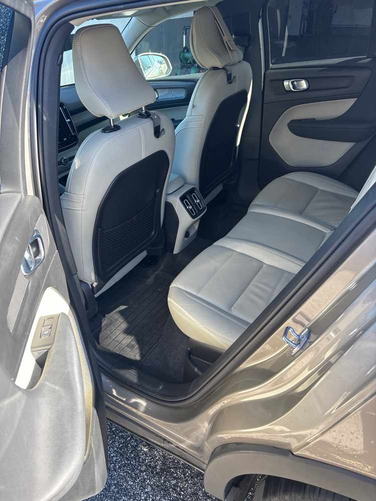 volvo-xc40-1-5-t2-2021-gasolina-1477cc