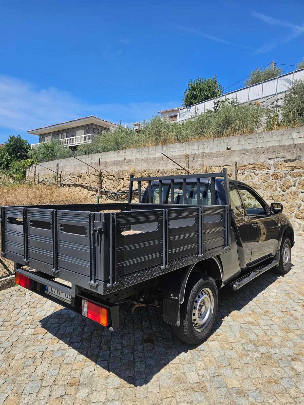 mitsubishi-l200-2-5-awd-2012-diesel-2477cc