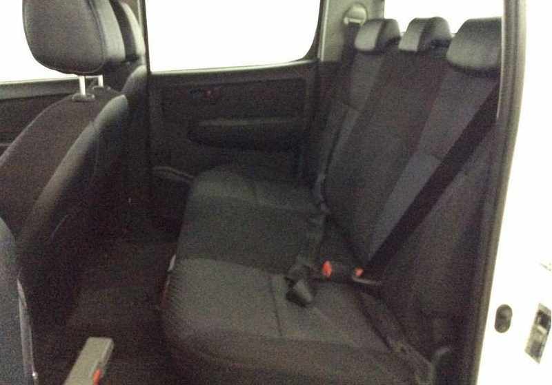 toyota-hilux-2-5-4wd-2014-diesel-2494cc