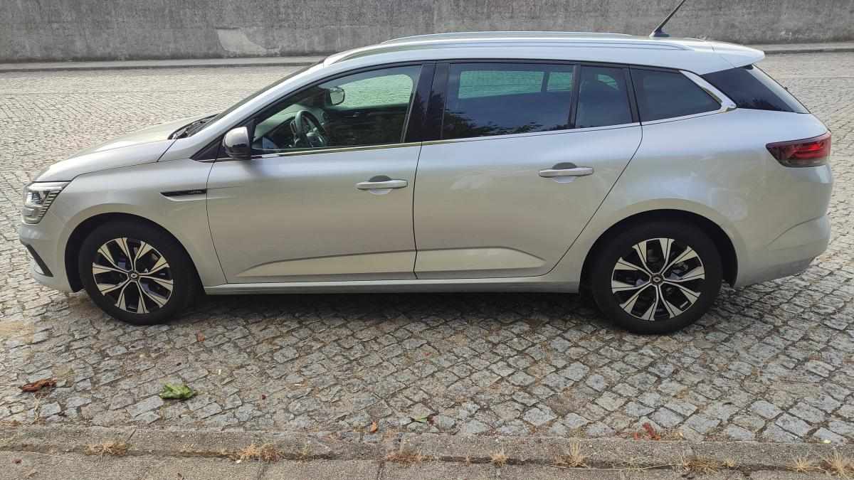 renault-megane-1-5-blue-dci-2022-diesel-1461cc