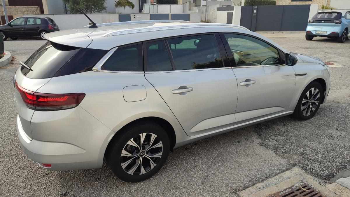 renault-megane-1-5-blue-dci-2022-diesel-1461cc