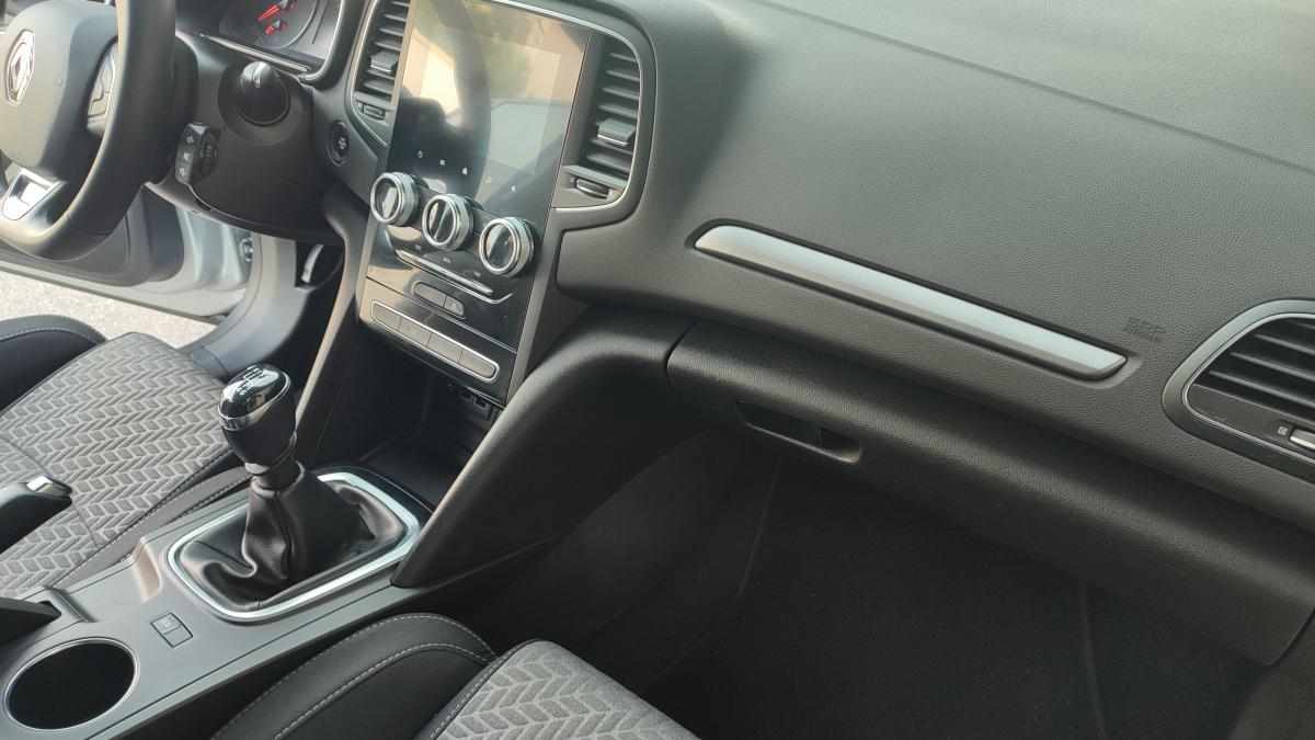 renault-megane-1-5-blue-dci-2022-diesel-1461cc
