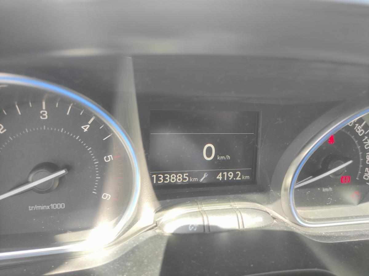 peugeot-2008-1-6-bluehdi-2017-diesel-1560cc