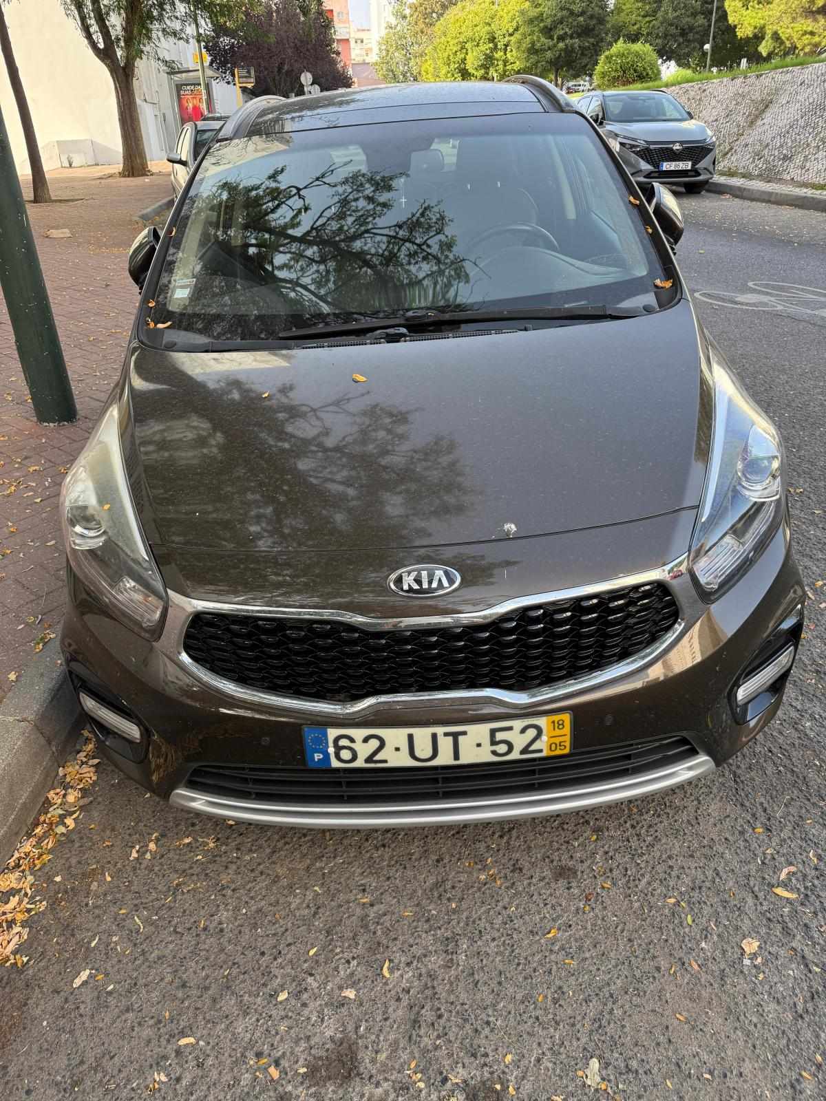 kia-carens-1-7-vgt-2018-diesel-1685cc