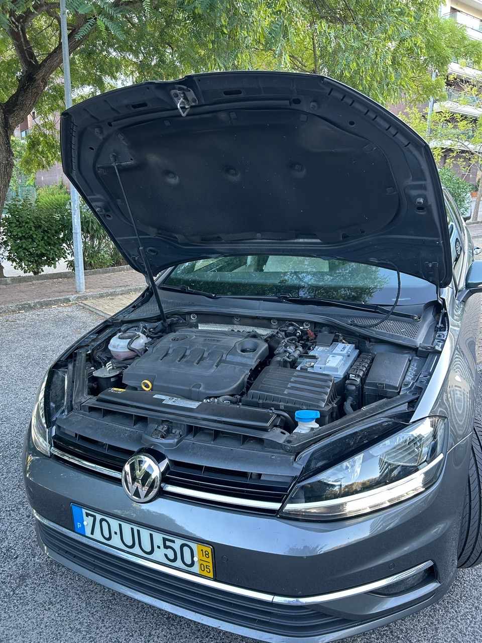 volkswagen-golf-1-6-tdi-bluemotion-2018-diesel-1598cc