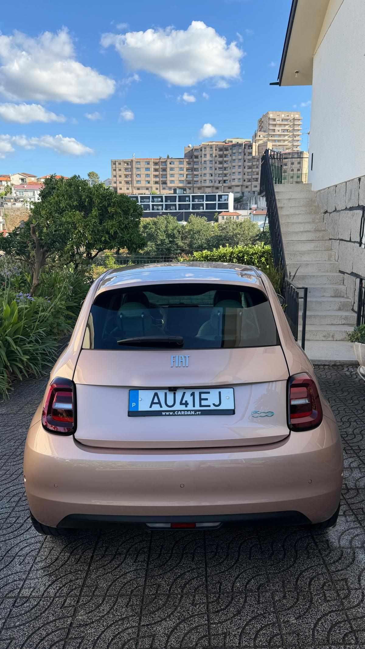 fiat-500-500e-42-kwh-2022-eletrico