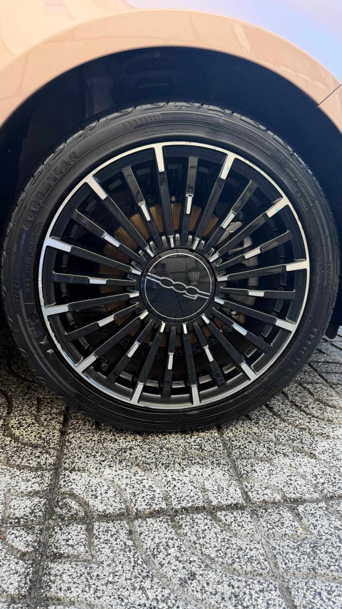 fiat-500-500e-42-kwh-2022-eletrico