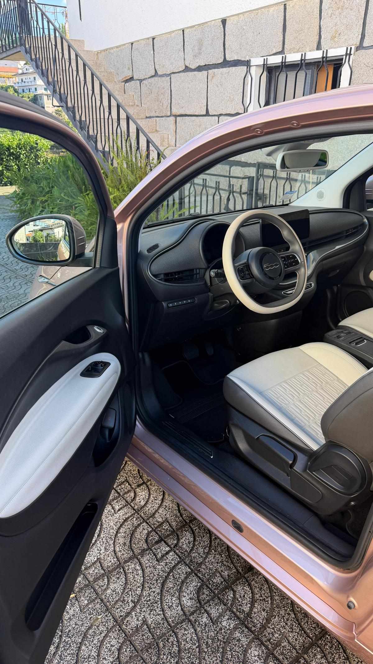 fiat-500-500e-42-kwh-2022-eletrico
