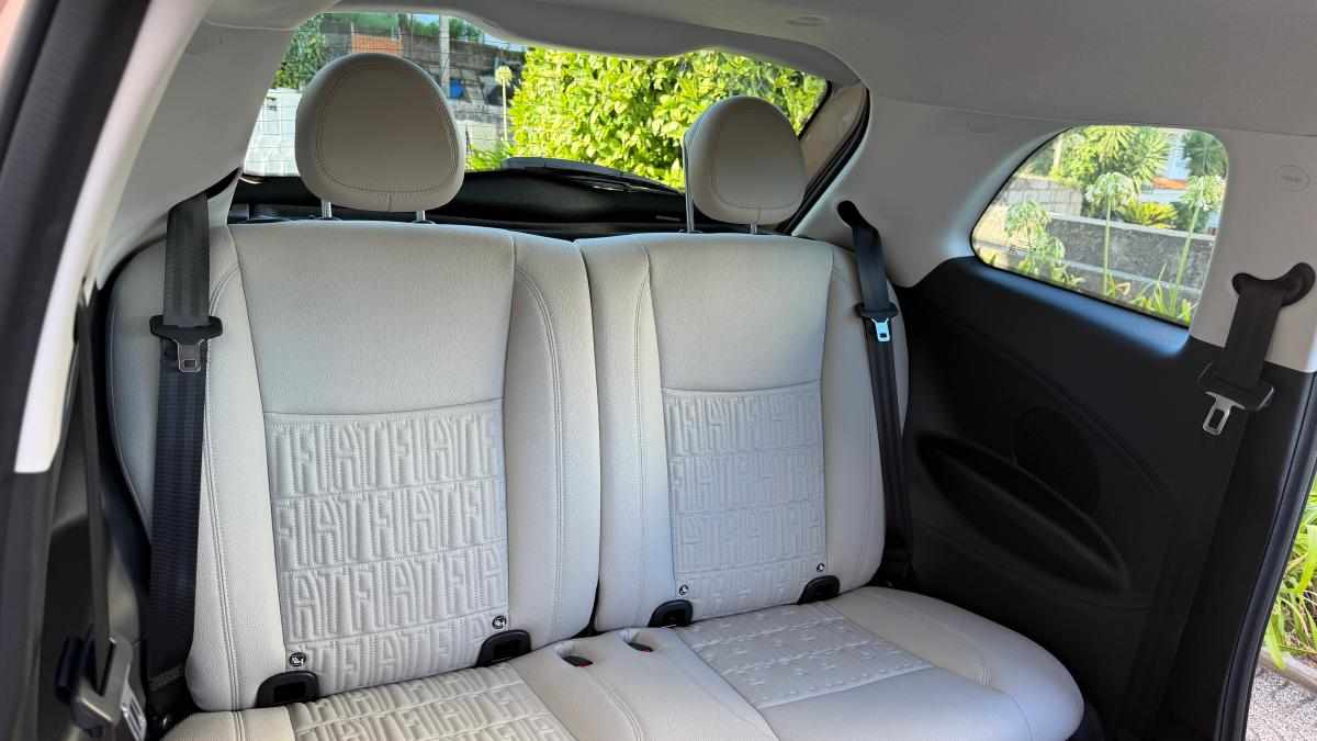fiat-500-500e-42-kwh-2022-eletrico