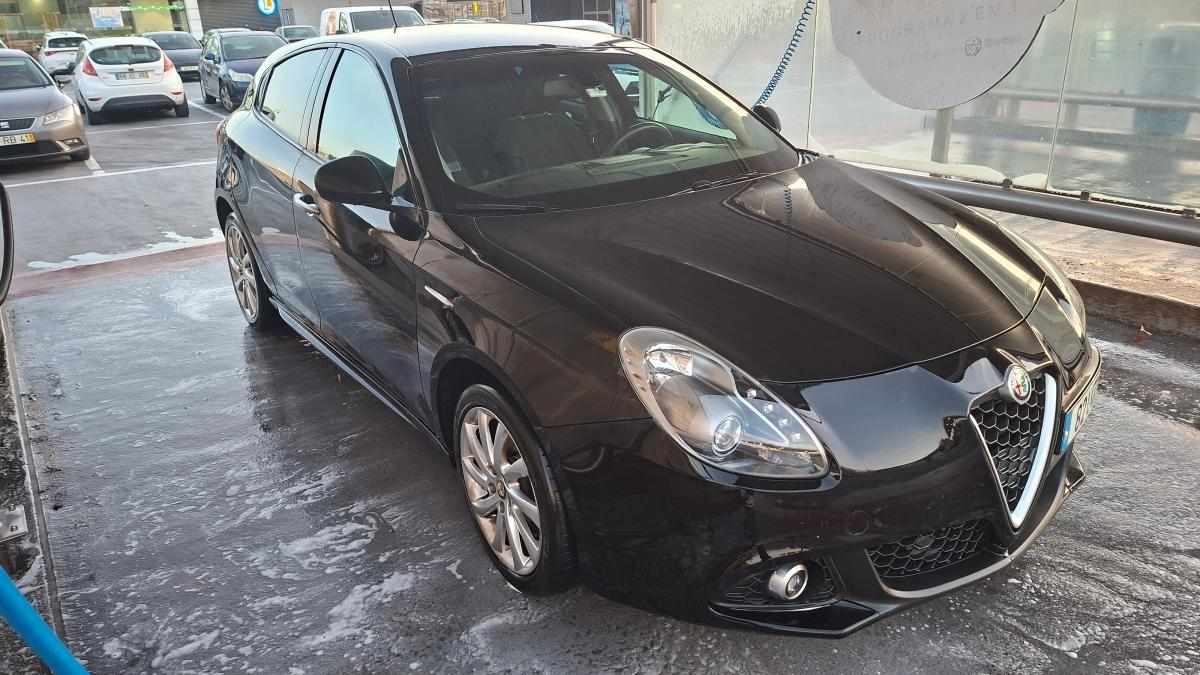 alfa-romeo-giulietta-1-6-jtdm-16v-2018-diesel-1598cc