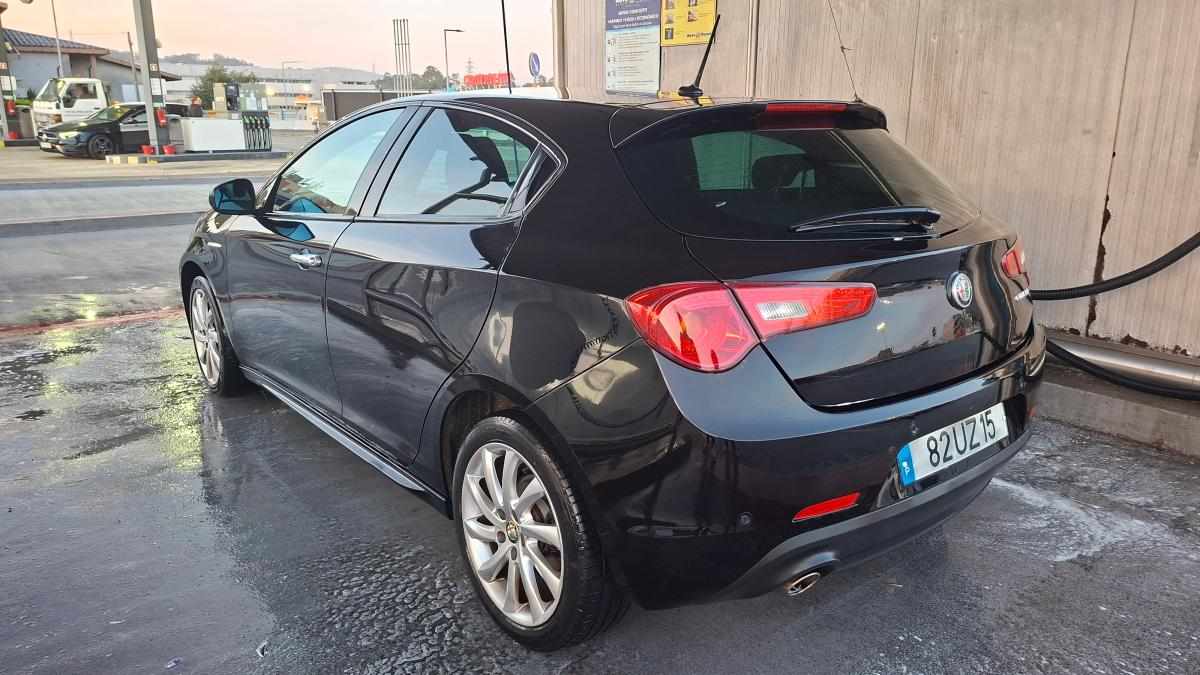alfa-romeo-giulietta-1-6-jtdm-16v-2018-diesel-1598cc