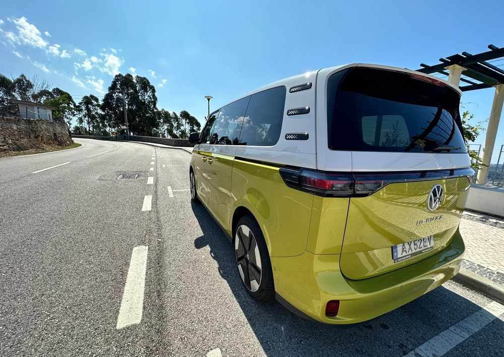volkswagen-id-buzz-1-geracao-2023-eletrico