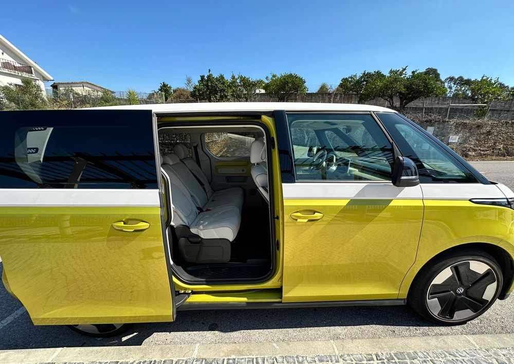 volkswagen-id-buzz-1-geracao-2023-eletrico