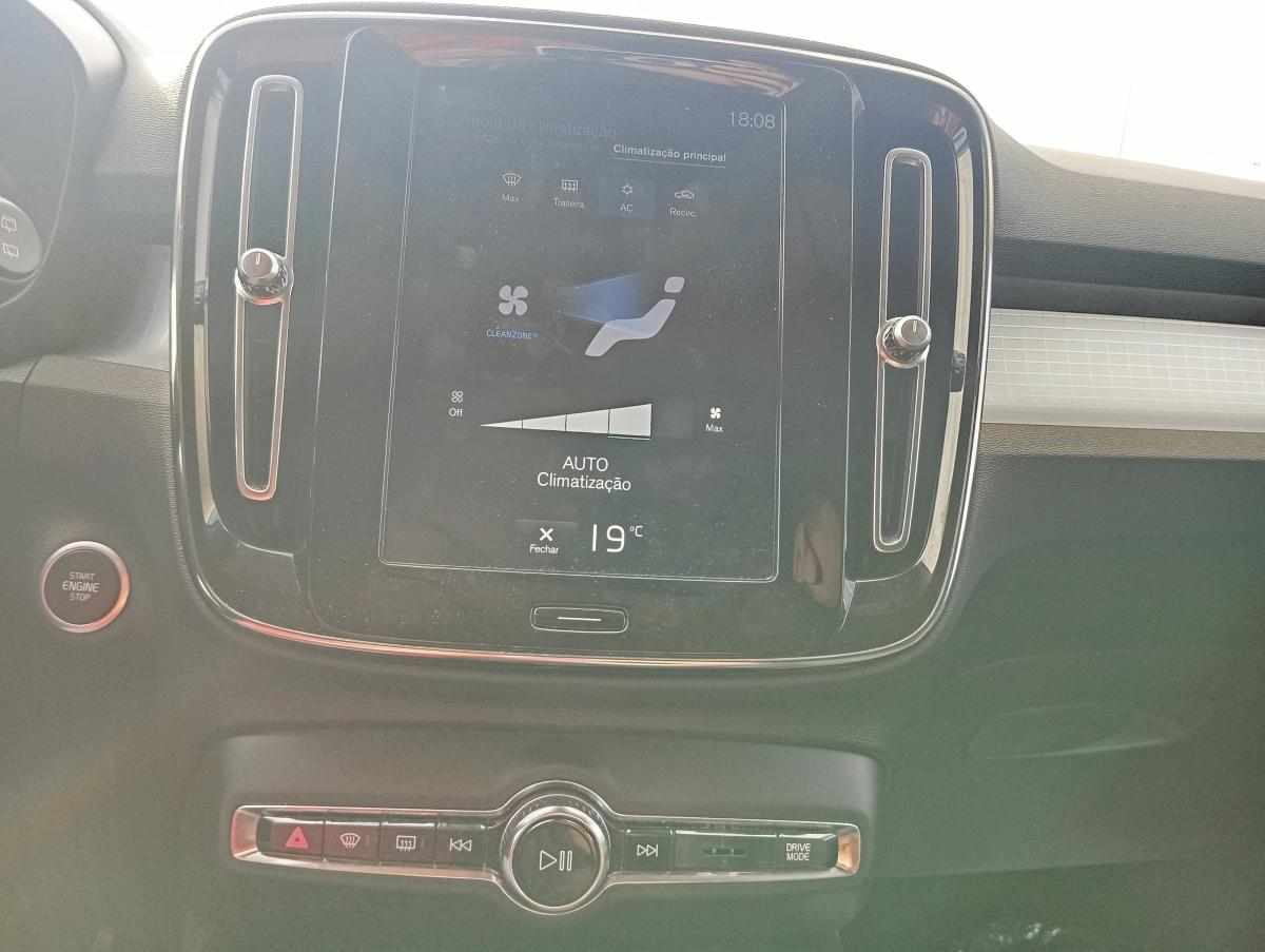 volvo-xc40-1-5-t3-2020-gasolina-1477cc