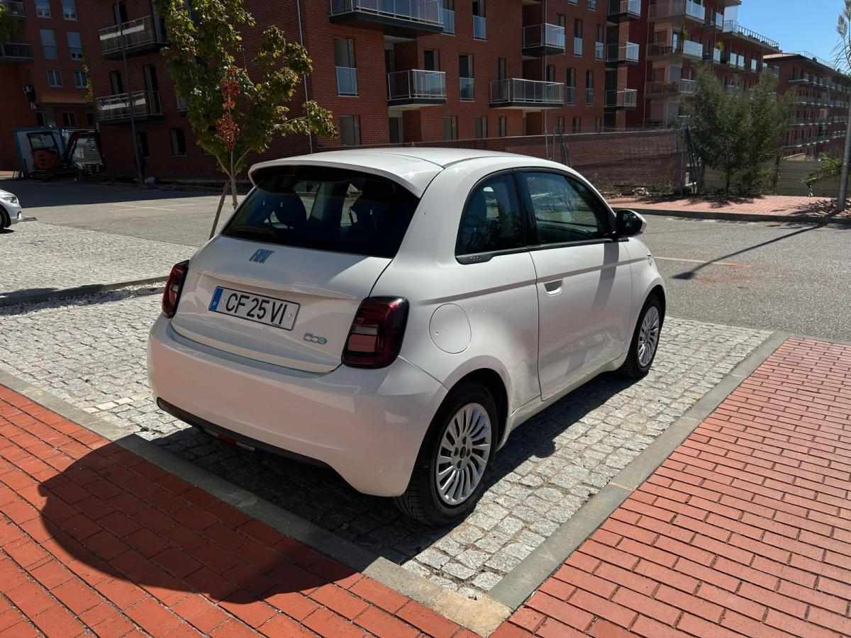 fiat-500-500e-42-kwh-2022-eletrico