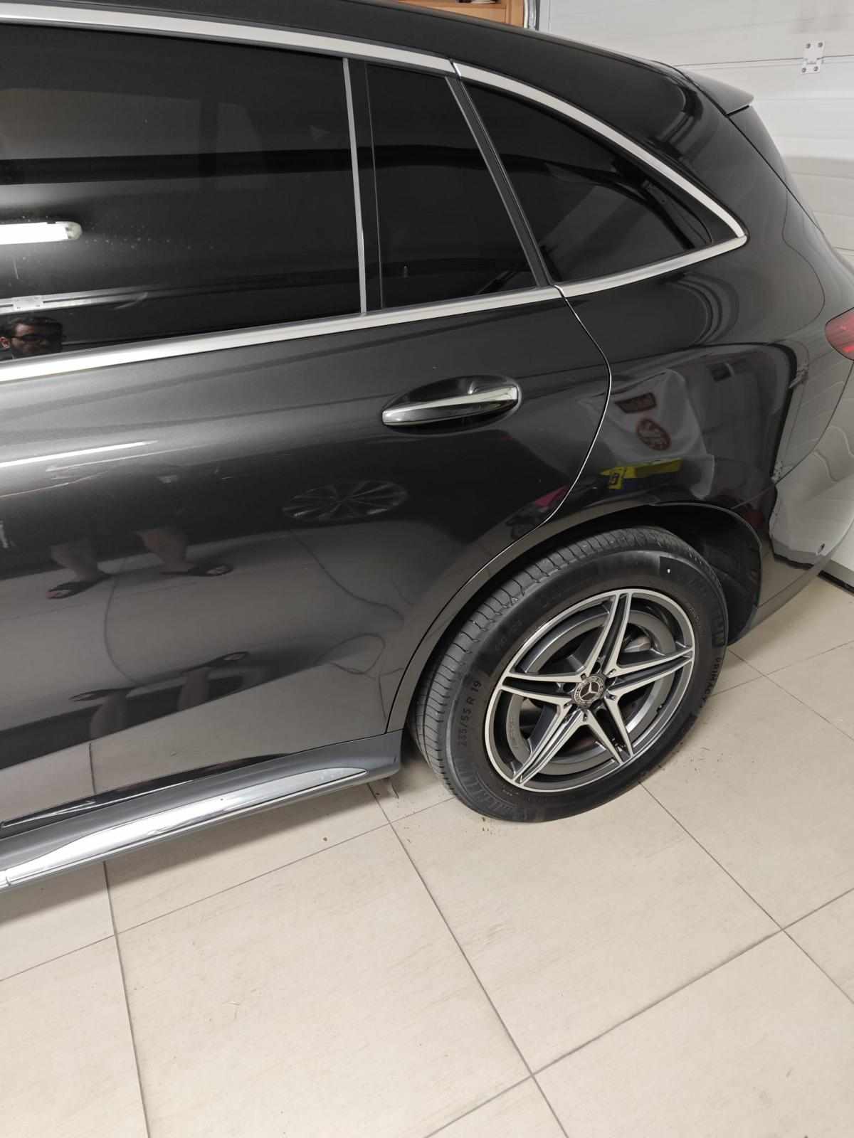 mercedes-benz-eqc-400-4matic-2021-eletrico