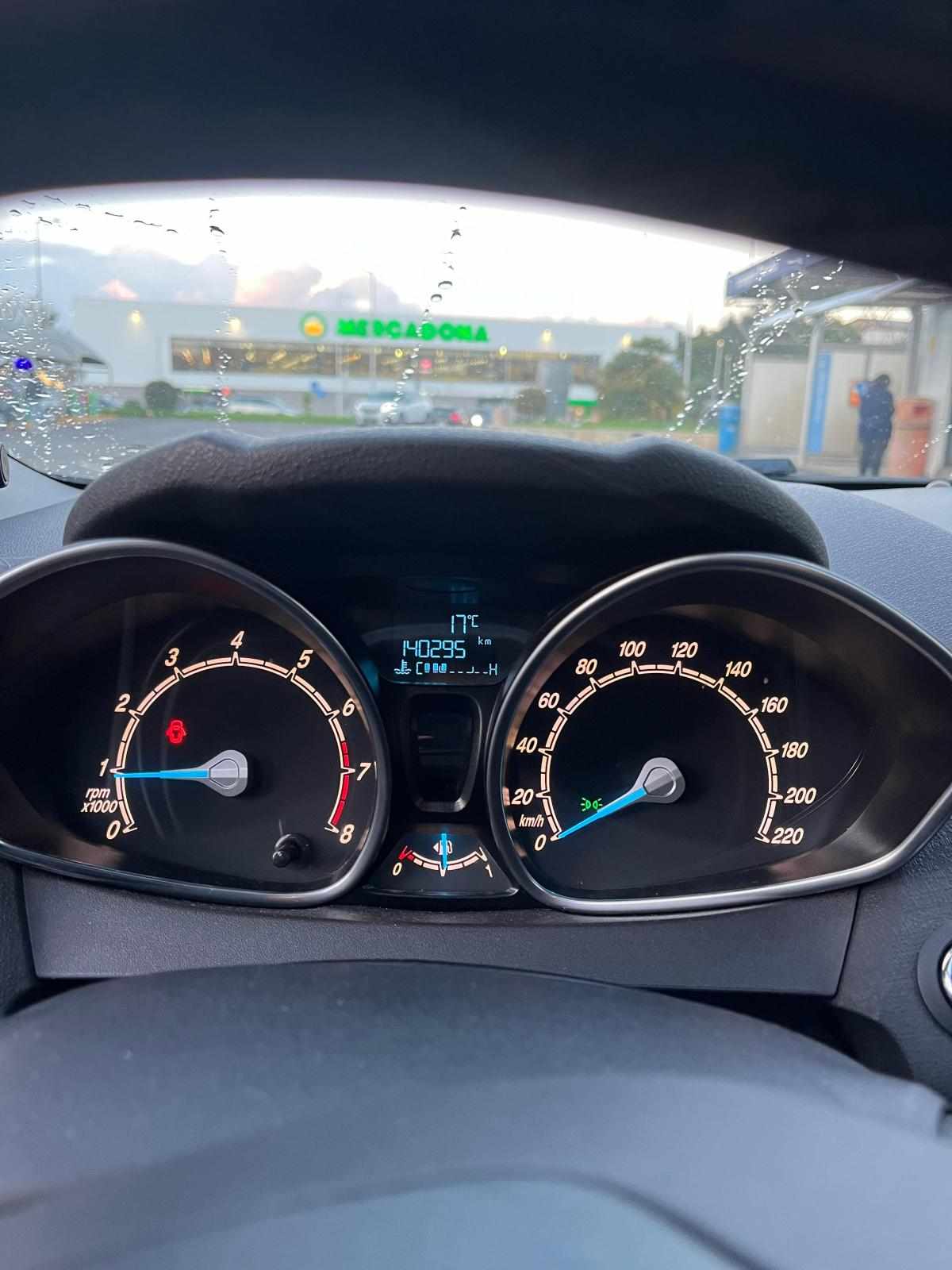 ford-fiesta-1-0-2015-gasolina-998cc