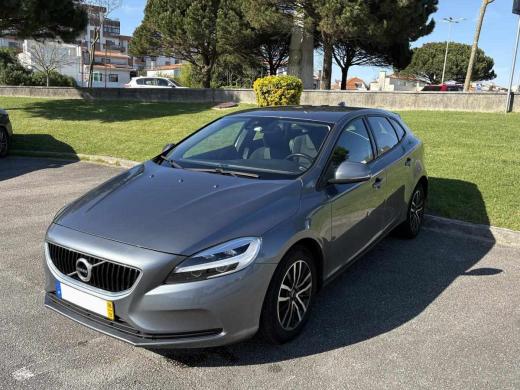 volvo-v40-2-0-d3-2018-diesel-1969cc