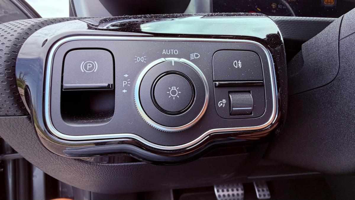 mercedes-benz-classe-a-a-180-d-2022-diesel-1950cc