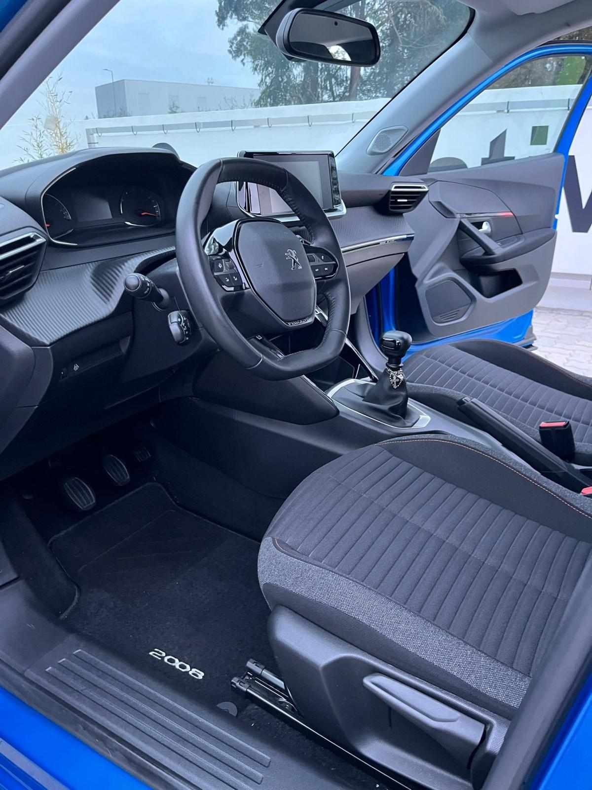 peugeot-2008-1-2-puretech-2021-gasolina-1199cc