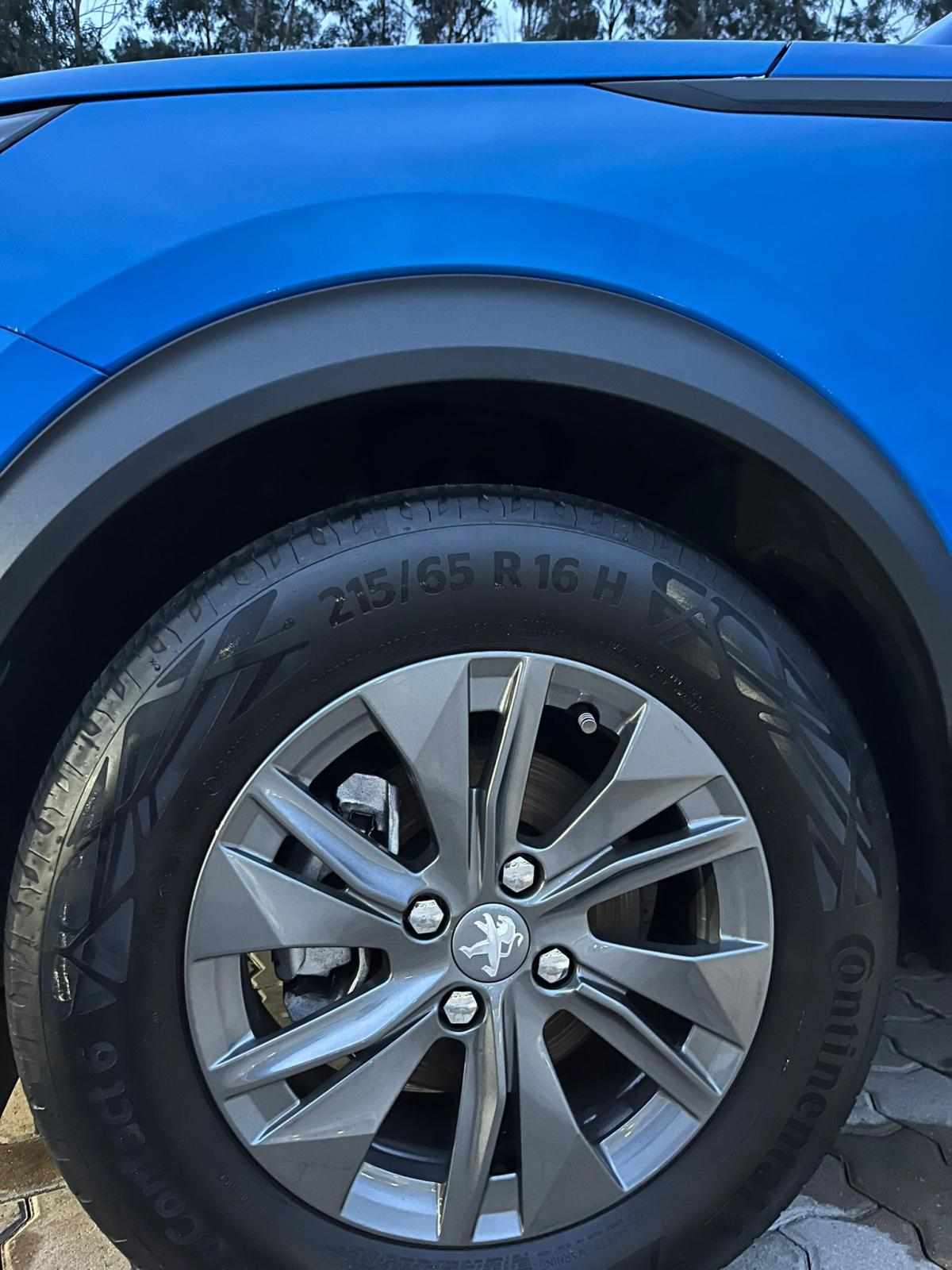 peugeot-2008-1-2-puretech-2021-gasolina-1199cc