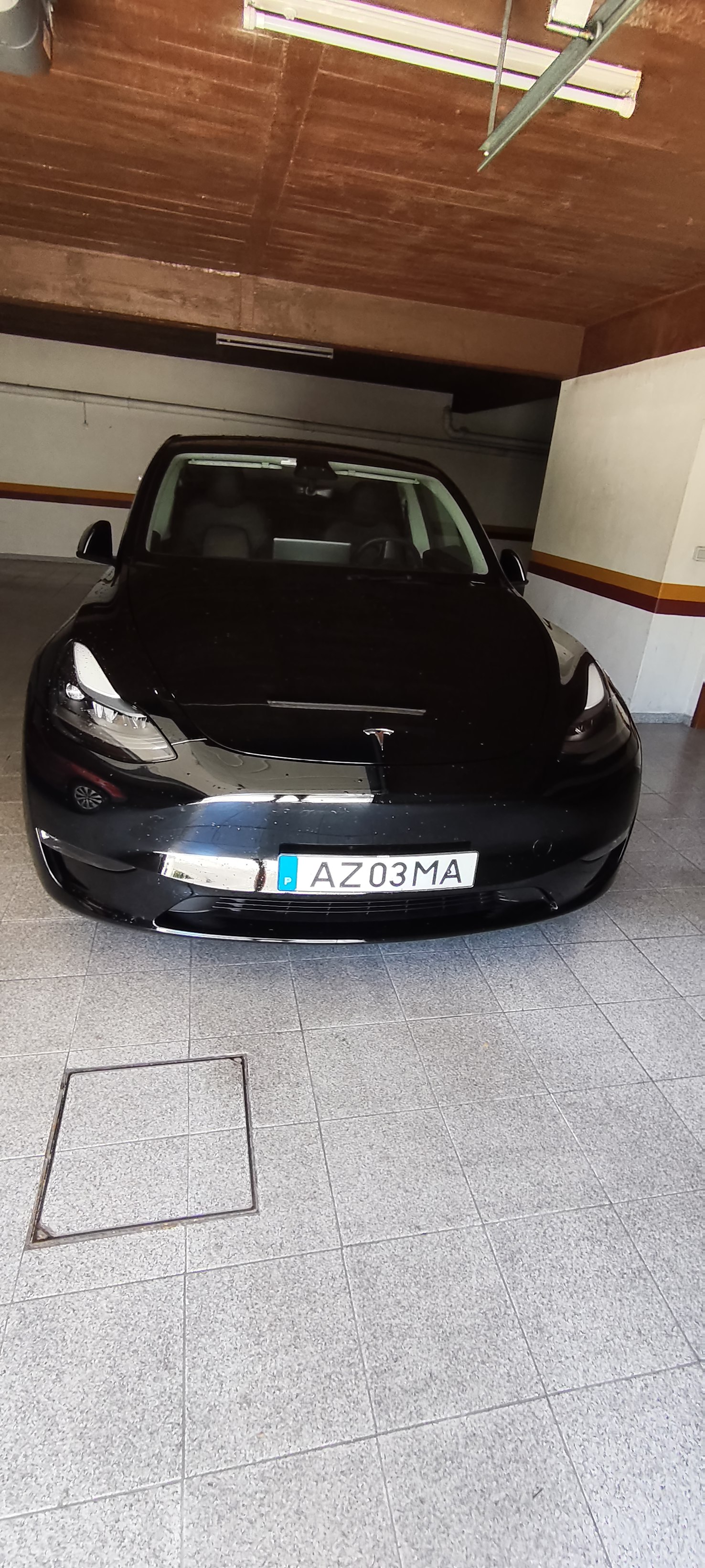 tesla-model-y-performance-2023-eletrico
