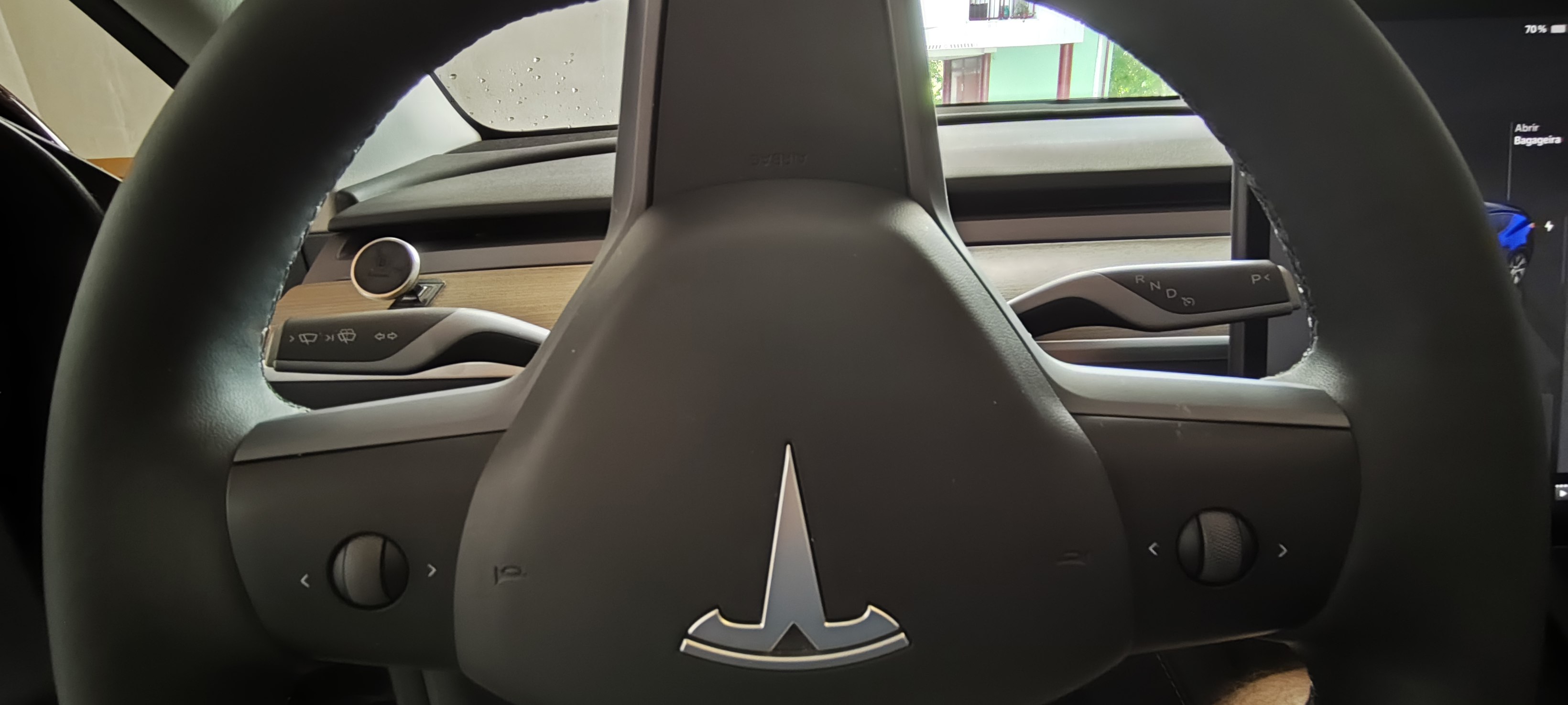 tesla-model-y-performance-2023-eletrico