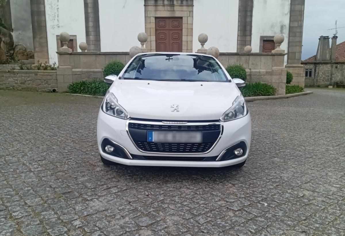peugeot-208-1-2-vti-2017-gasolina-1199cc